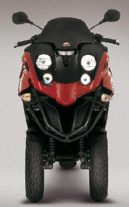 gilera fuoco tre ruote immagine frontale