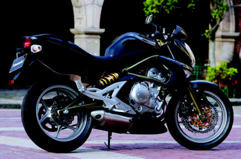 moto kawasali er 6n moto blu